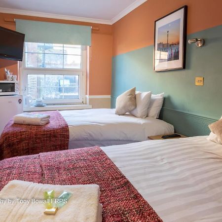 Pass The Keys Room 14 Twin The Blessed Elizabeth Boutique Suite Hove Esterno foto
